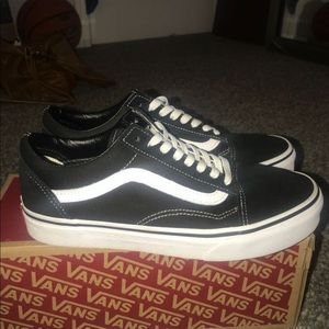 Old Skool Vans size 9womans 7.5men